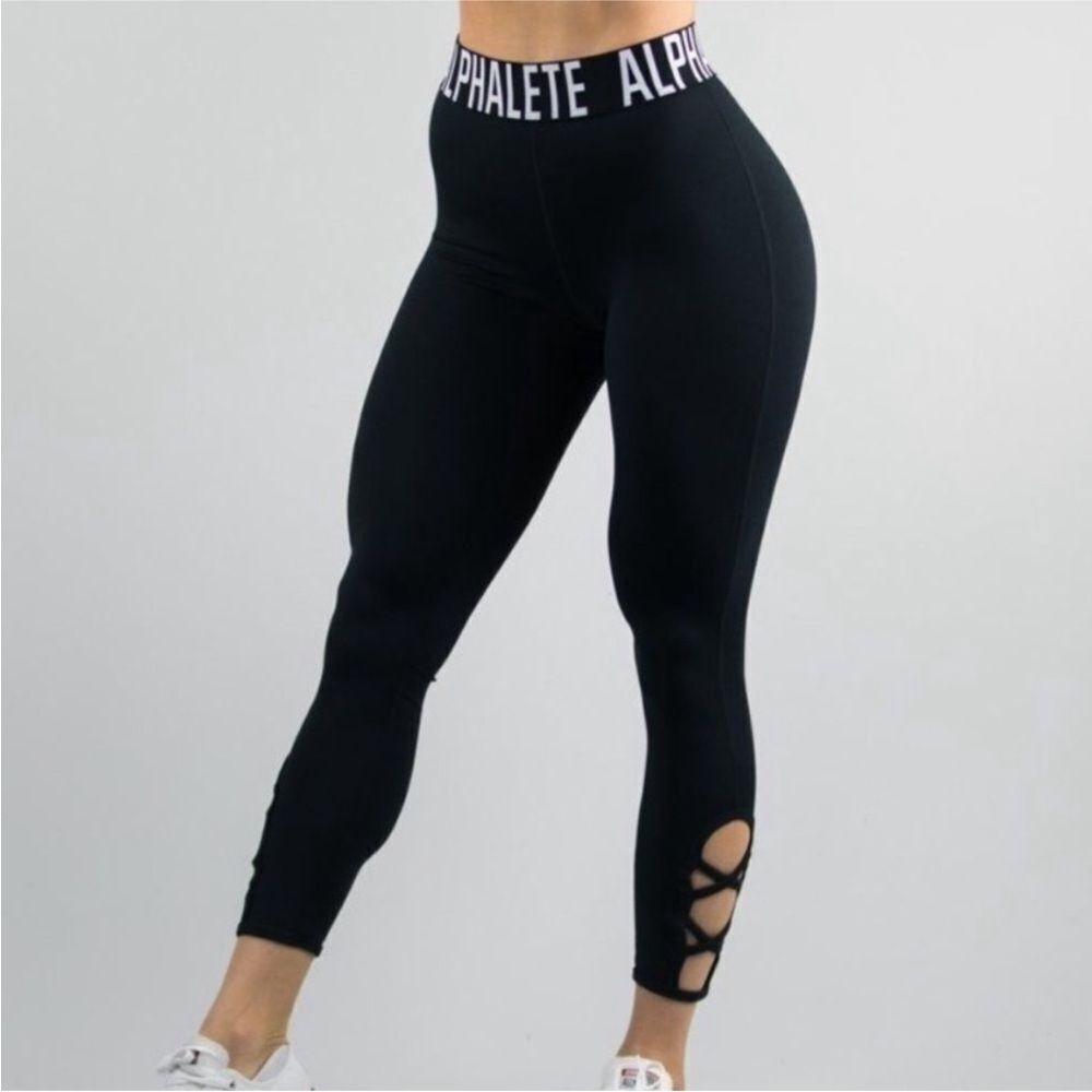 ALPHALETE | Cropped Black Criss Cross Strap Leggings Branded Women’s Size Small